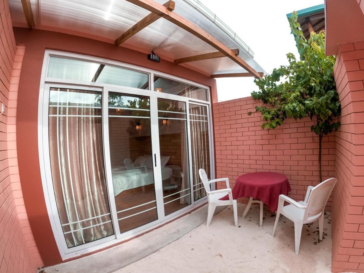 New Breeze Thoddoo Inn Exteriér fotografie